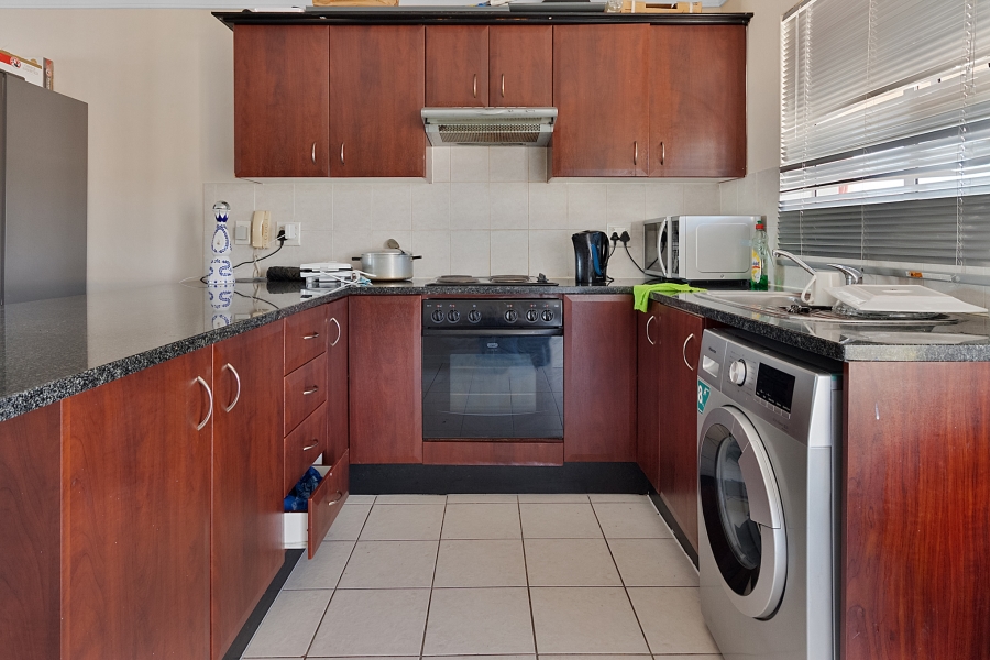 To Let 2 Bedroom Property for Rent in Heritage Park Western Cape